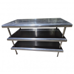 Mesa en acero inoxidable con 3 niveles