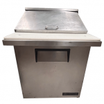 Mesa refrigerada True TSSU-27-12M-B