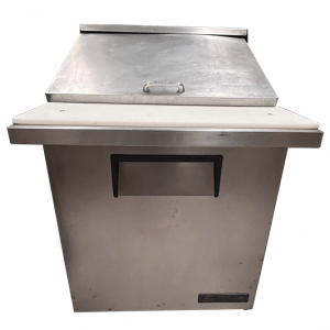 Mesa refrigerada True TSSU-27-12M-B