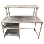 Mesa de Despacho en Acero Inoxidable con Repisa Superior y 2 Entrepaños