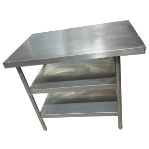Mesa de trabajo usada en acero inoxidable con 2 entrepaños